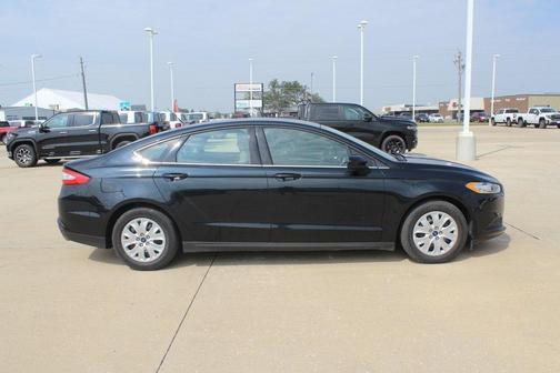 2014 Ford Fusion S