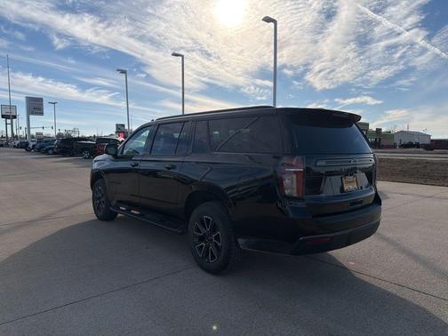 2022 Chevrolet Suburban Z71