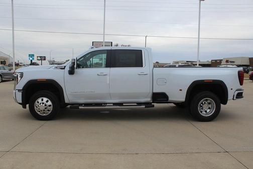 2026 GMC Sierra 3500 Denali