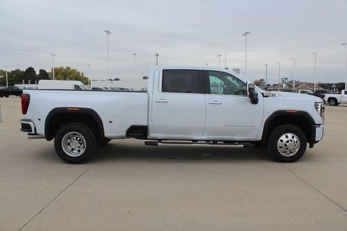 2026 GMC Sierra 3500 Denali