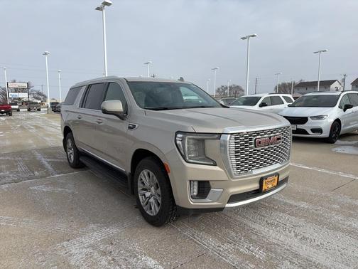 2023 GMC Yukon XL Denali