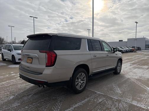 2023 GMC Yukon XL Denali