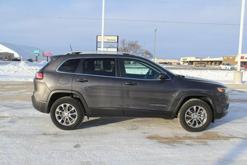 2021 Jeep Cherokee Latitude Lux