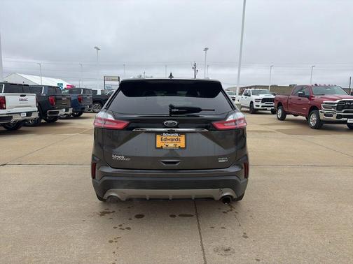 Magnetic 2019 Ford Edge SEL
