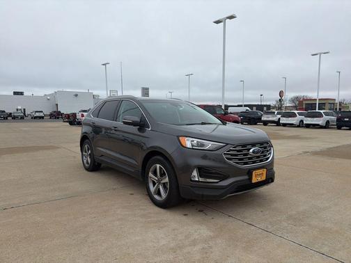 Magnetic 2019 Ford Edge SEL