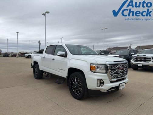 Summit White 2022 GMC Canyon Denali