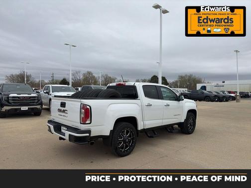 Summit White 2022 GMC Canyon Denali