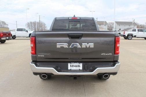 Granite Crystal Clearcoat Metallic 2026 RAM 1500 Big Horn/Lone Star