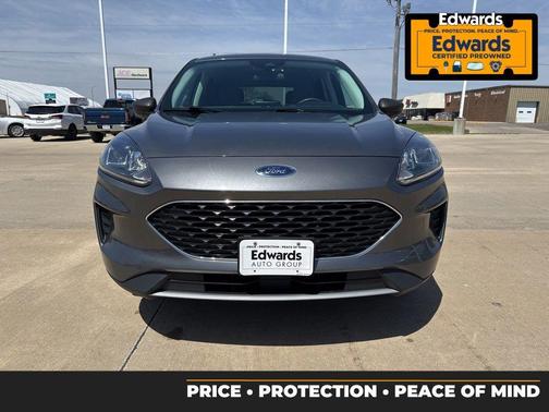 Gray Metallic 2022 Ford Escape SE