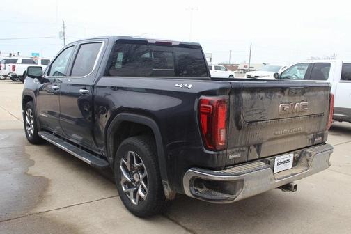 2022 GMC Sierra 1500 SLT