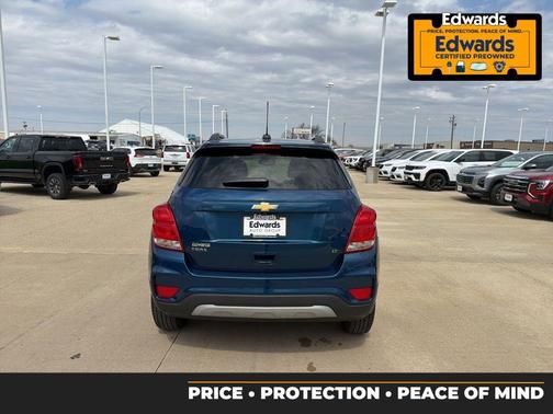 Pacific Blue Metallic 2020 Chevrolet Trax LT
