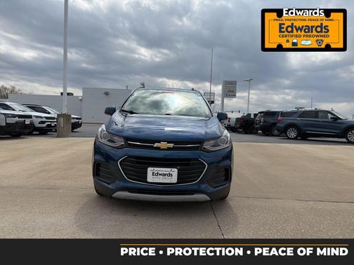 Pacific Blue Metallic 2020 Chevrolet Trax LT