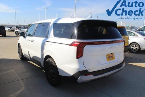Snow White Pearl 2025 Kia Carnival LXS