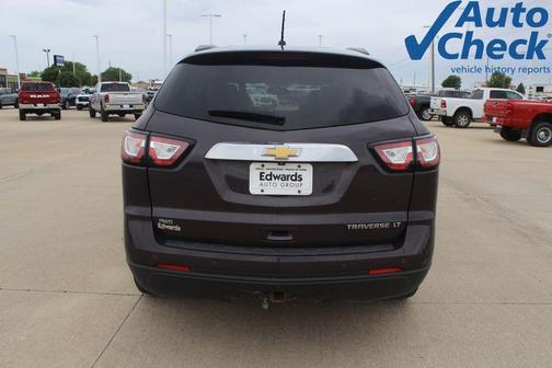 Sable Metallic 2015 Chevrolet Traverse 1LT
