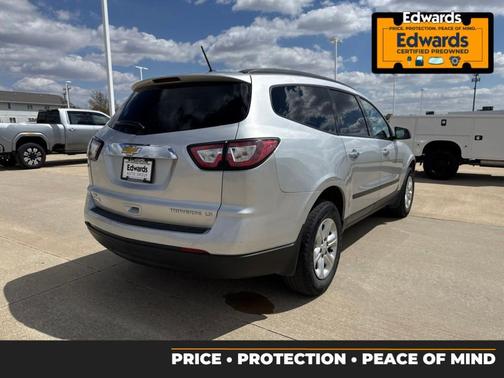 Silver Ice Metallic 2014 Chevrolet Traverse LS