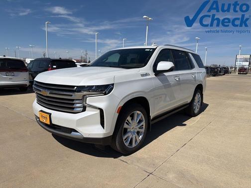 Iridescent Pearl Tricoat 2024 Chevrolet Tahoe High Country