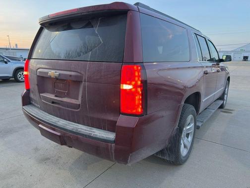 2017 Chevrolet Suburban LT