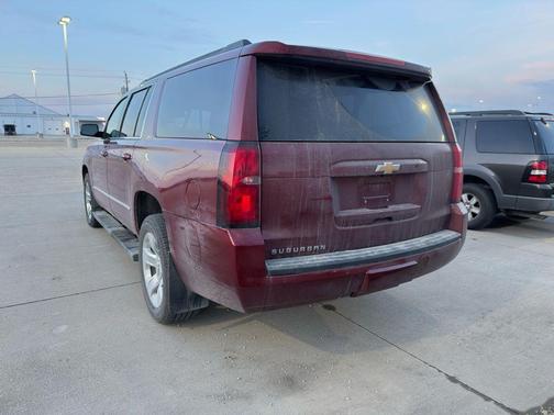 2017 Chevrolet Suburban LT