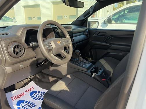 2023 Chevrolet Colorado WT