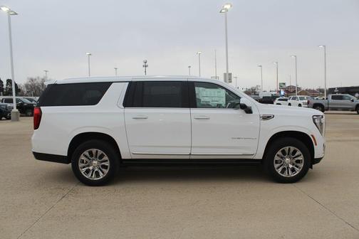 Summit White 2026 GMC Yukon XL Denali
