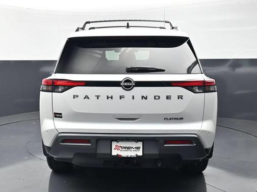 Everest White Pearl Tricoat 2026 Nissan Pathfinder Platinum