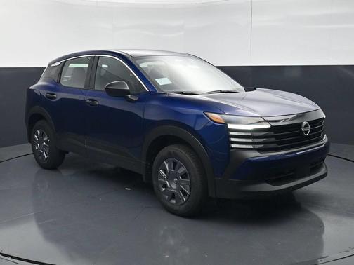 Deep Blue Pearl 2027 Nissan Kicks S