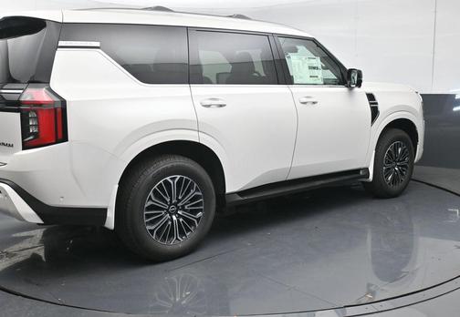 Aspen White Tricoat 2026 Nissan Armada Platinum