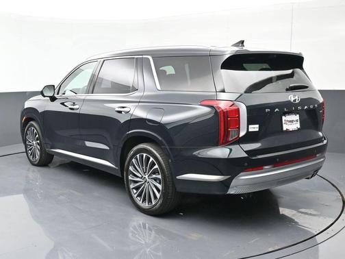 Robust Emerald 2023 Hyundai PALISADE Calligraphy
