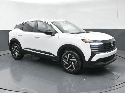 Fresh Powder 2026 Nissan Kicks SV