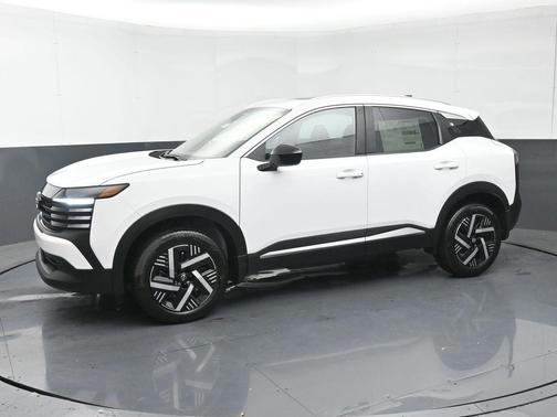 Fresh Powder 2026 Nissan Kicks SV