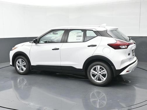 Fresh Powder 2025 Nissan Kicks S