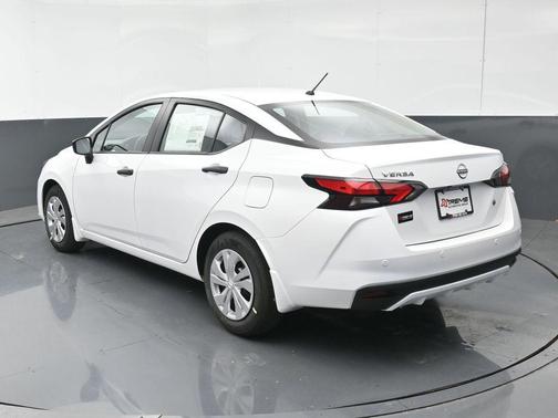 2025 Nissan Versa 1.6 S