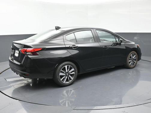 2021 Nissan Versa 1.6 SV