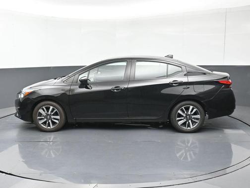 2021 Nissan Versa 1.6 SV