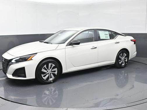 2025 Nissan Altima S