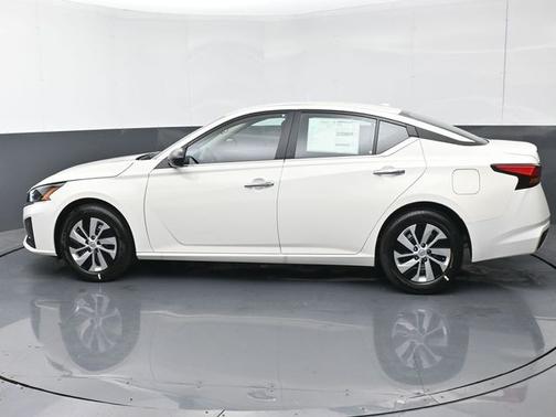 2025 Nissan Altima S