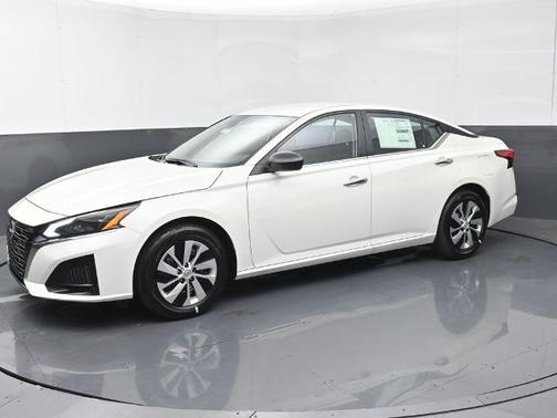 2025 Nissan Altima S