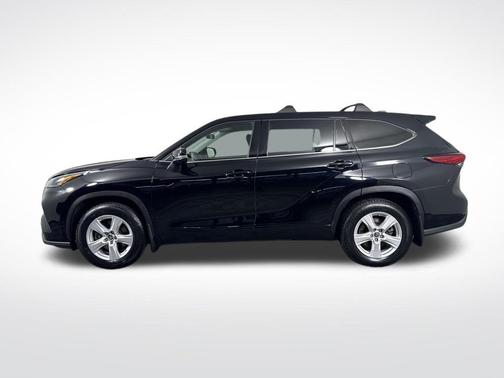 2022 Toyota Highlander L