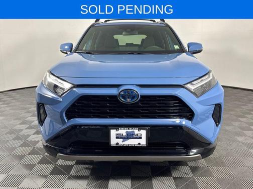 2022 Toyota RAV4 Hybrid SE