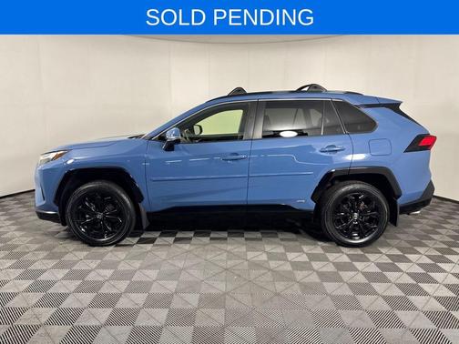 2022 Toyota RAV4 Hybrid SE