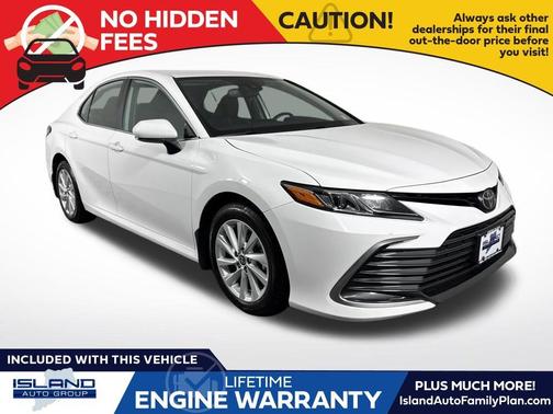 2022 Toyota Camry LE