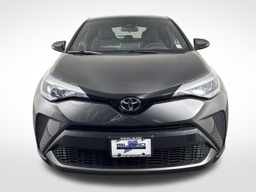 2022 Toyota C-HR XLE