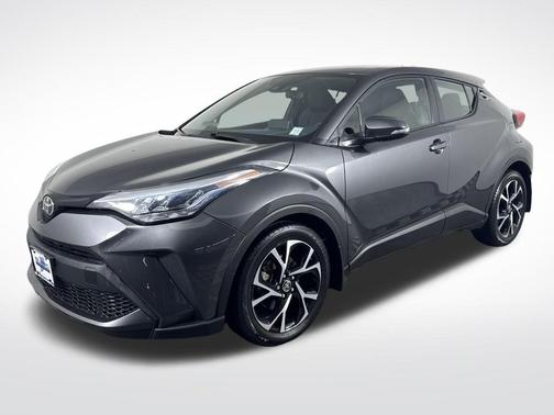 2022 Toyota C-HR XLE