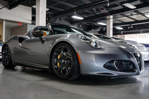 2020 Alfa Romeo 4C Spider Base
