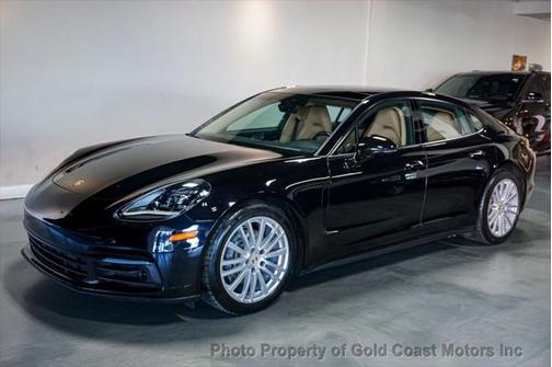 2018 Porsche Panamera Base