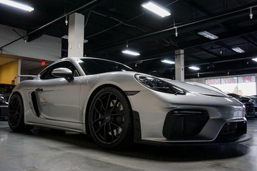 2020 Porsche 718 Cayman GT4