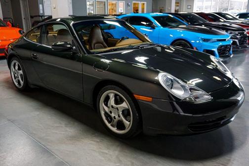 2000 Porsche 911 Carrera 4