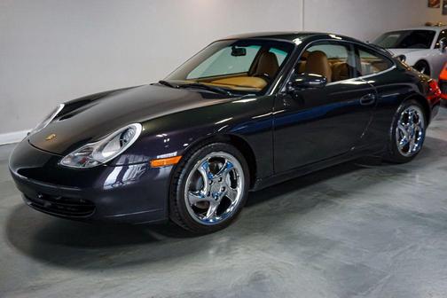 2000 Porsche 911 Carrera 4