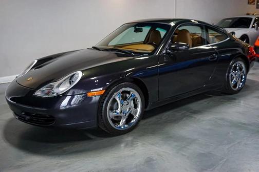 2000 Porsche 911 Carrera 4