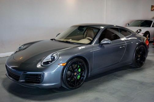 Agate Gray Metallic 2017 Porsche 911 Carrera 4S